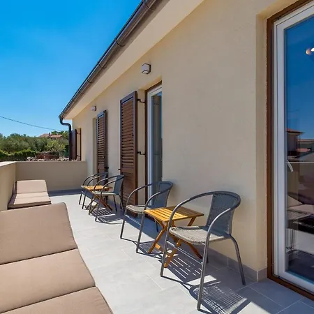 Giulietta * Vrbnik (Primorje-Gorski Kotar)